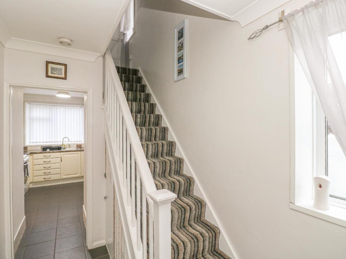 Cwtch Ar Y Mor Villa Burry Port Exterior photo